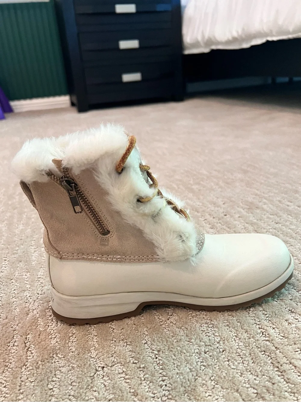 Women’s Sperry Faux Fur Lined winter boots - Taupe